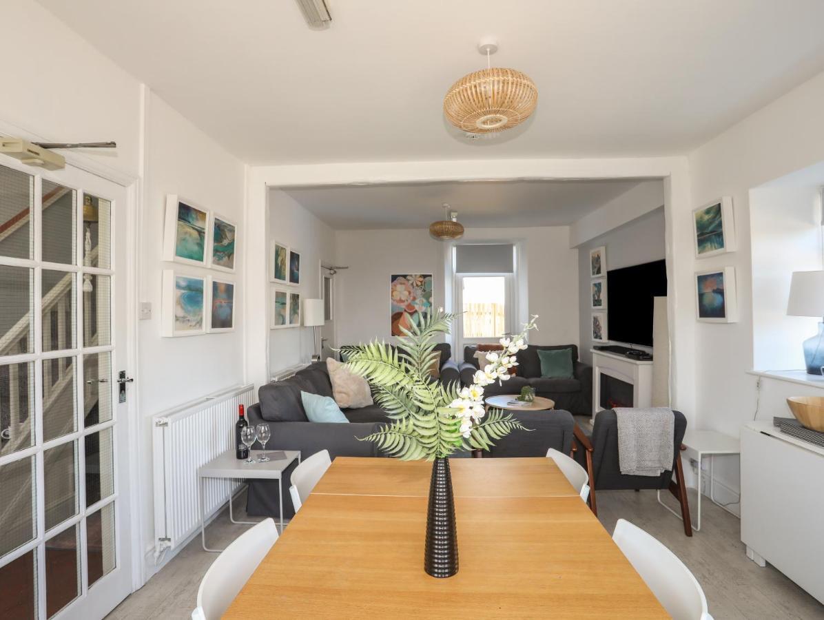 Angorfa - Abersoch Villa Пълхели Екстериор снимка